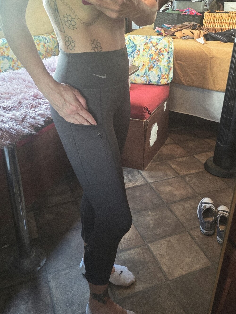 Nike Women's High-Rise Black Workout Leggings with Pockets
